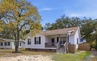 220 NE 55th Street, Oak Island, NC 28465