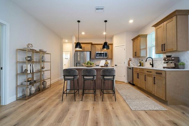 17 E GENEVA STREET, Ocoee, FL 34761