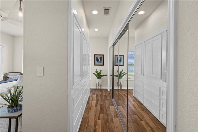 9900 Northshore Boulevard 3107, Corsicana, TX 75109