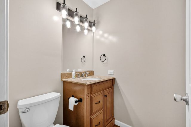 606 Briarwood Court, Elwood, IL 60421