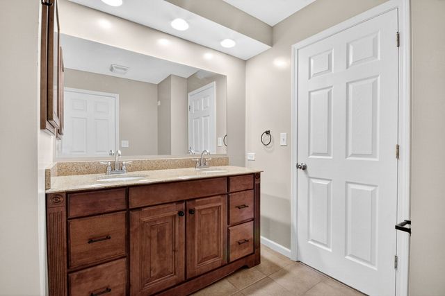 606 Briarwood Court, Elwood, IL 60421