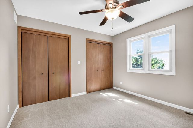 606 Briarwood Court, Elwood, IL 60421