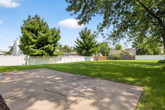 606 Briarwood Court, Elwood, IL 60421