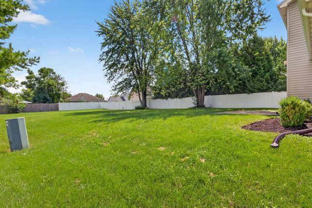 606 Briarwood Court, Elwood, IL 60421