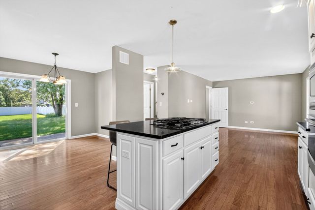 606 Briarwood Court, Elwood, IL 60421