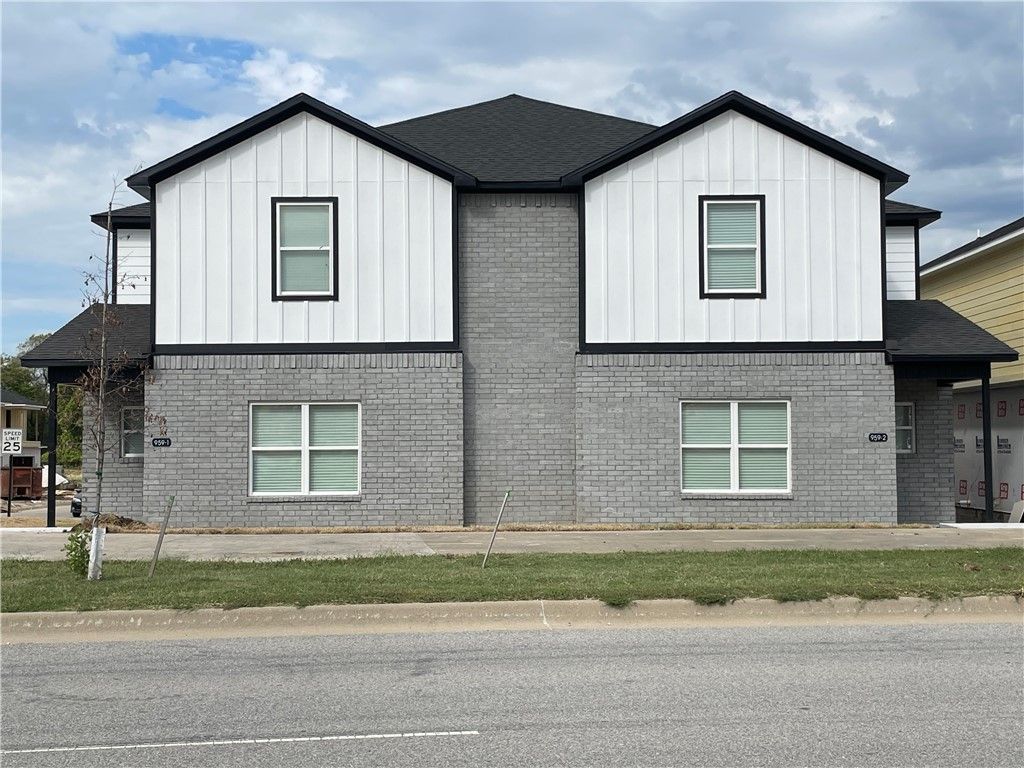 4254 W Bandera Street 2, Fayetteville, AR 72704