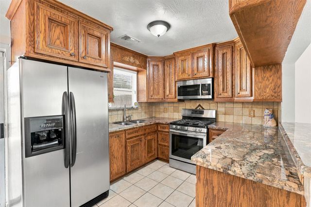 11807 Kewalo Basin Lane, Houston, TX 77034