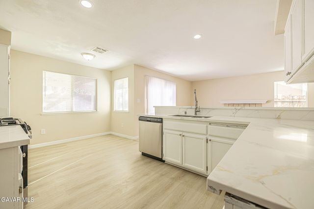 44606 Foxboro Court, Lancaster, CA 93535