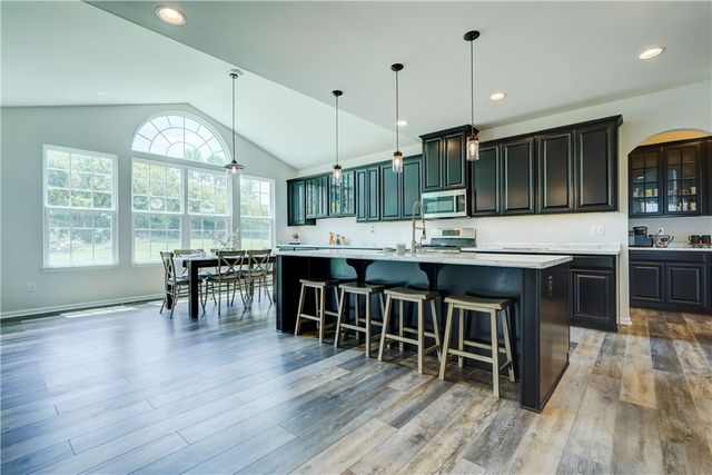 6421 Erica, Victor, NY 14564