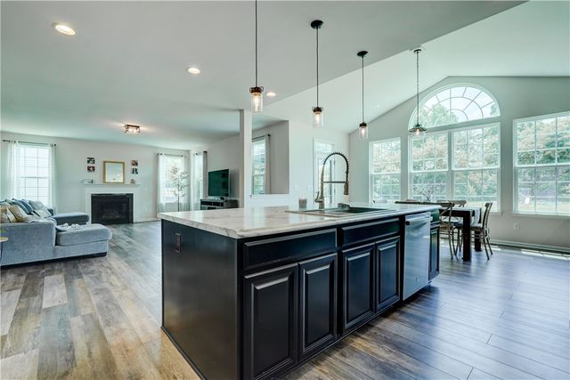 6421 Erica, Victor, NY 14564