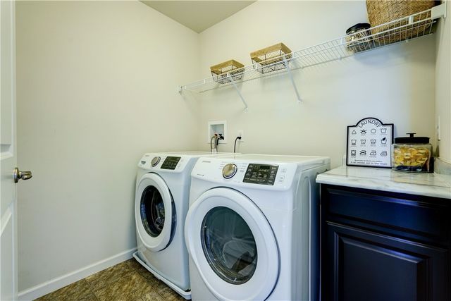 6421 Erica, Victor, NY 14564