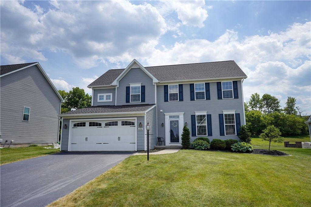 6421 Erica, Victor, NY 14564