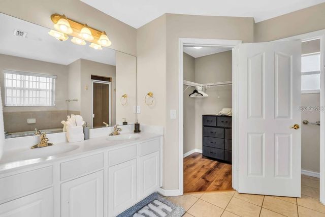 241 VISTA LOOP, Davenport, FL 33897