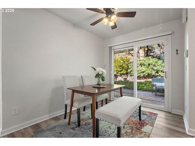 3872 BOTTICELLI St, Lake Oswego, OR 97035