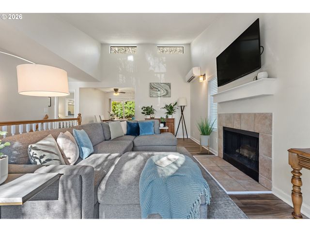 3872 BOTTICELLI St, Lake Oswego, OR 97035