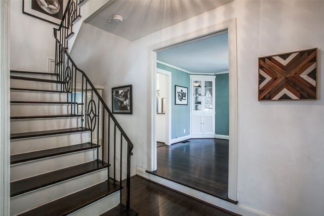 6840 Lorna Lane, Dallas, TX 75214