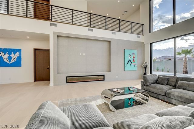 5555 Teco Avenue, Las Vegas, NV 89118