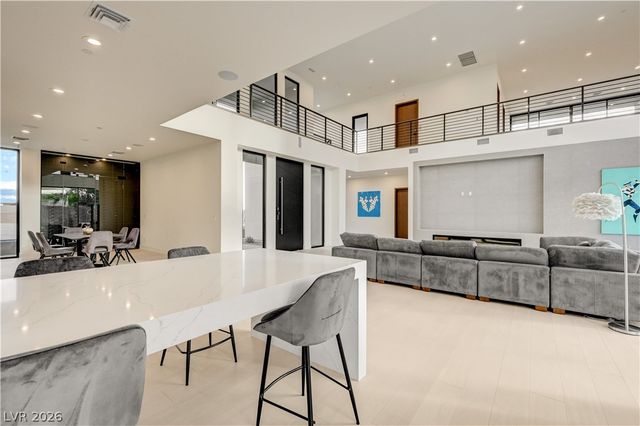 5555 Teco Avenue, Las Vegas, NV 89118