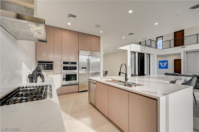 5555 Teco Avenue, Las Vegas, NV 89118