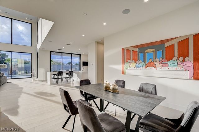 5555 Teco Avenue, Las Vegas, NV 89118