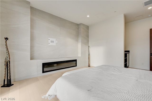 5555 Teco Avenue, Las Vegas, NV 89118