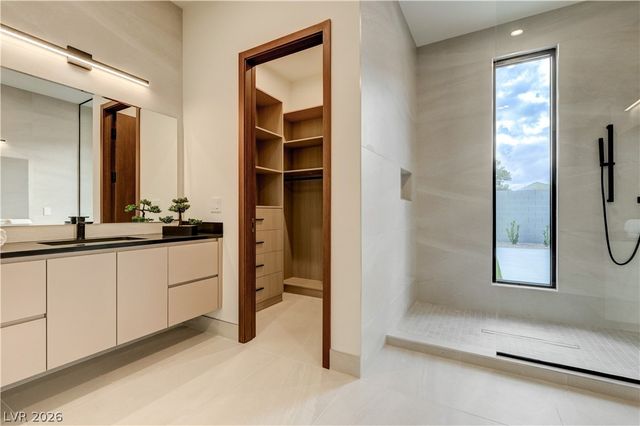 5555 Teco Avenue, Las Vegas, NV 89118