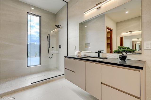 5555 Teco Avenue, Las Vegas, NV 89118