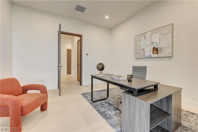 5555 Teco Avenue, Las Vegas, NV 89118