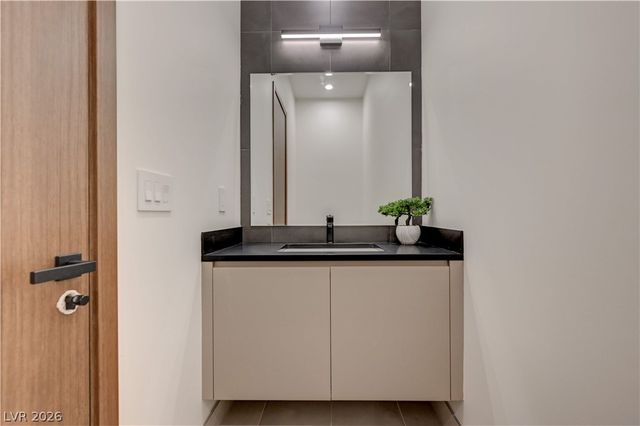 5555 Teco Avenue, Las Vegas, NV 89118