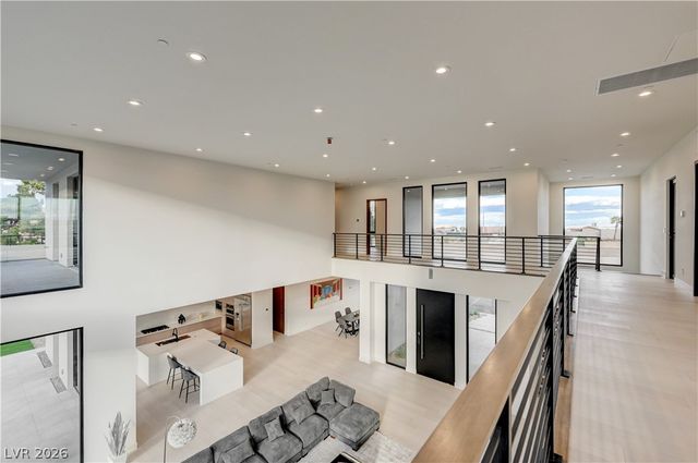 5555 Teco Avenue, Las Vegas, NV 89118