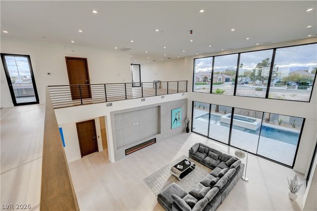 5555 Teco Avenue, Las Vegas, NV 89118