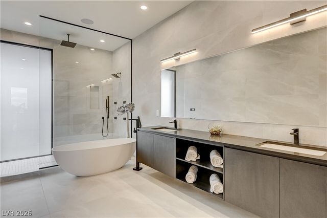 5555 Teco Avenue, Las Vegas, NV 89118