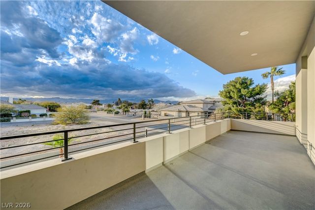 5555 Teco Avenue, Las Vegas, NV 89118