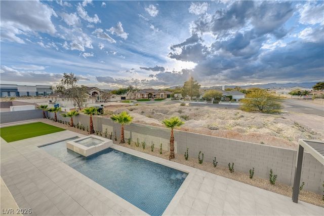 5555 Teco Avenue, Las Vegas, NV 89118