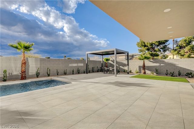 5555 Teco Avenue, Las Vegas, NV 89118