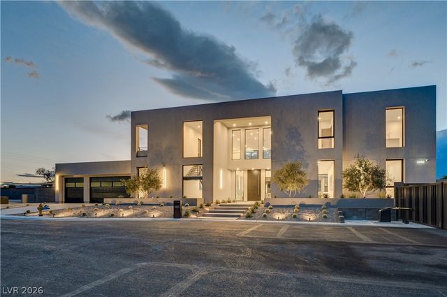 5555 Teco Avenue, Las Vegas, NV 89118