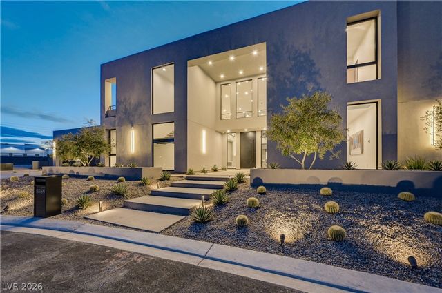 5555 Teco Avenue, Las Vegas, NV 89118