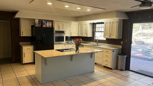 1222 Country Rd, Franklin, TN 37069