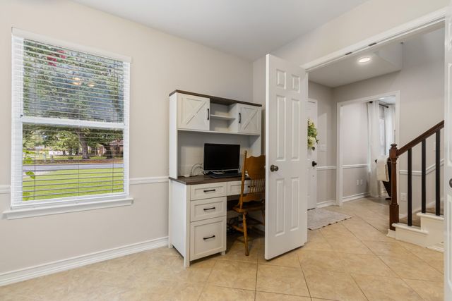 401 Greenwood Way, Niceville, FL 32578