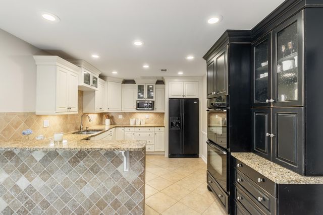 401 Greenwood Way, Niceville, FL 32578