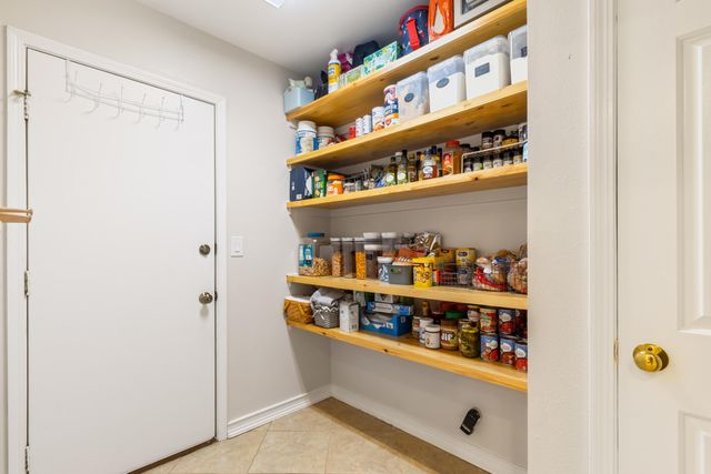 401 Greenwood Way, Niceville, FL 32578