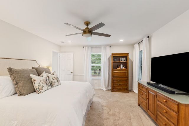 401 Greenwood Way, Niceville, FL 32578
