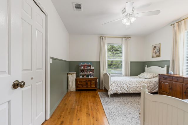 401 Greenwood Way, Niceville, FL 32578