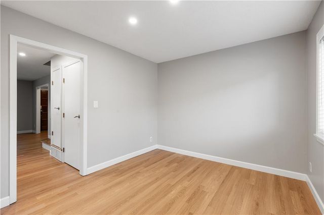 9551 Outlook Drive, Overland Park, KS 66207