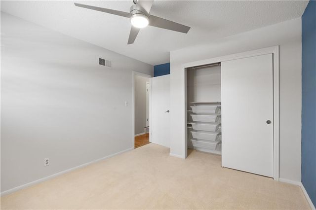 9551 Outlook Drive, Overland Park, KS 66207