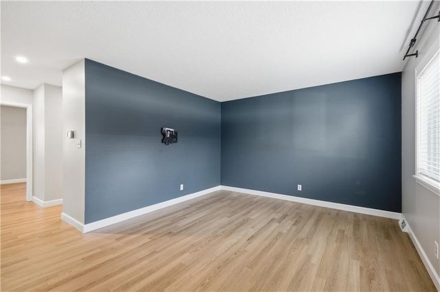 9551 Outlook Drive, Overland Park, KS 66207