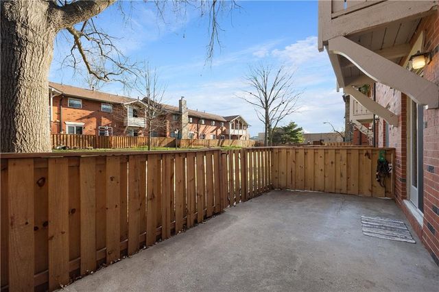 9551 Outlook Drive, Overland Park, KS 66207