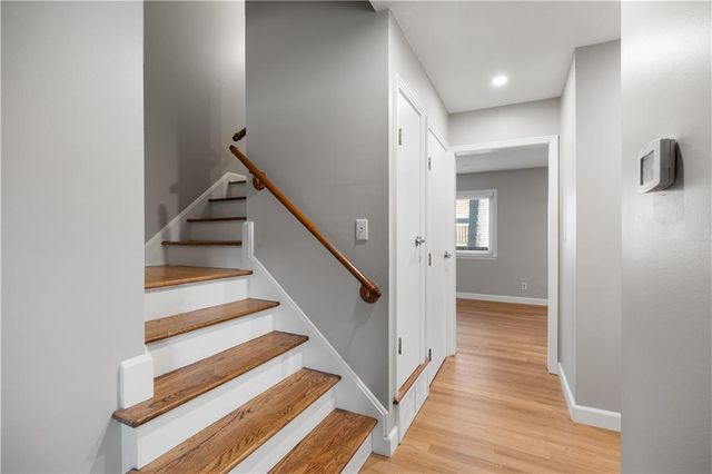 9551 Outlook Drive, Overland Park, KS 66207