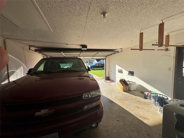 615 Roene, West Columbia, TX 77486