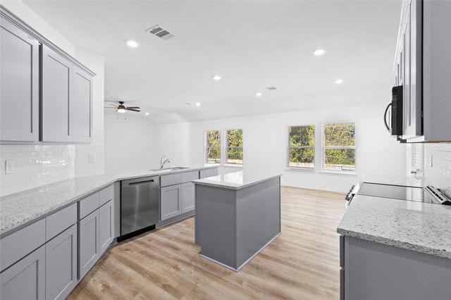 12384 Lake Conroe Hills, Conroe, TX 77318